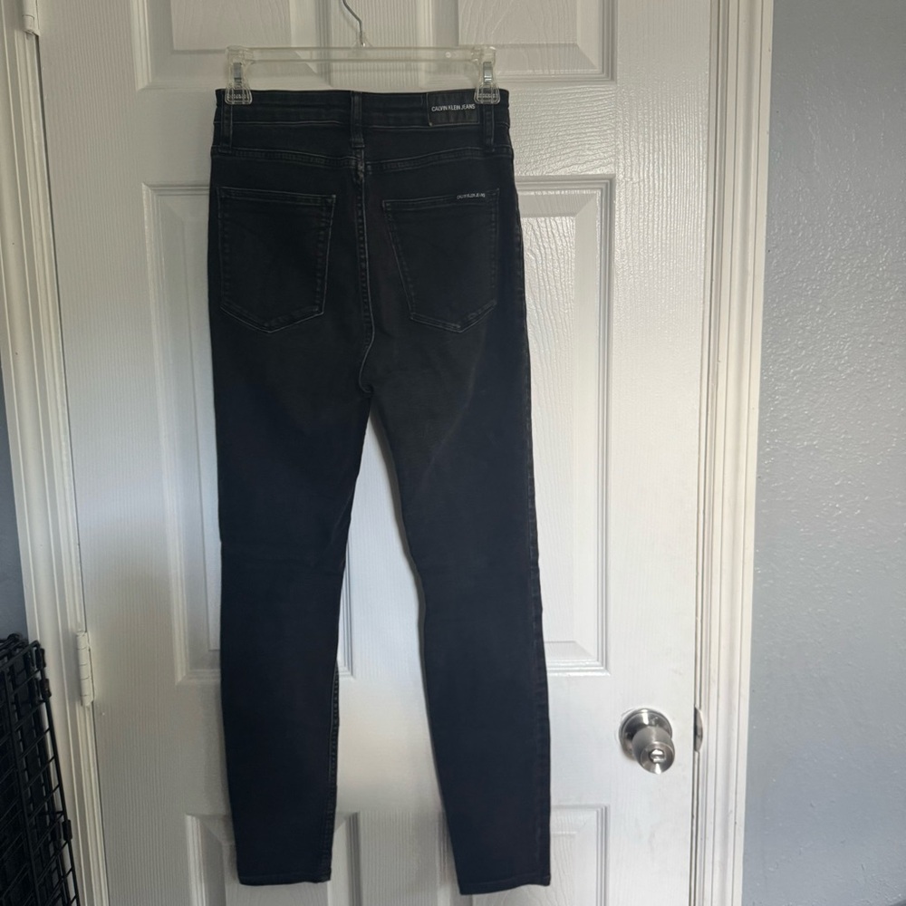 Calvin Klein Jeans Women's Dark Skinny Jeans - size 29 - Picture 2 of 3